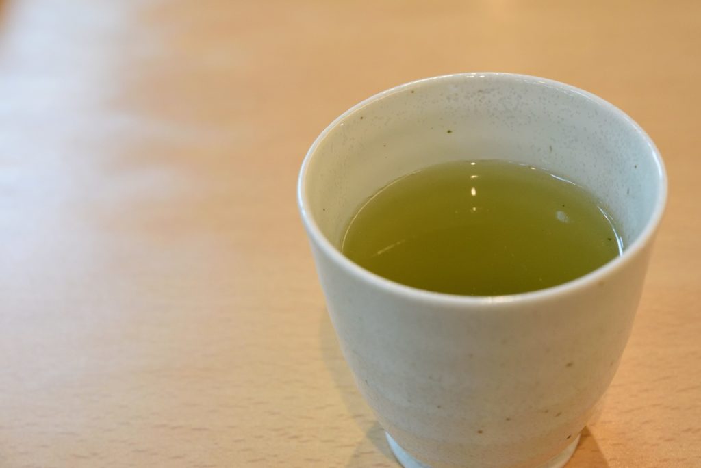 06 028 うなぎ斎藤 緑茶