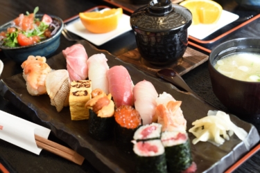 【鮨と旬菜処 須田】赤酢を使ったシャリがほろり。閖上産の赤貝がめちゃ美味し＠茨城県日立市